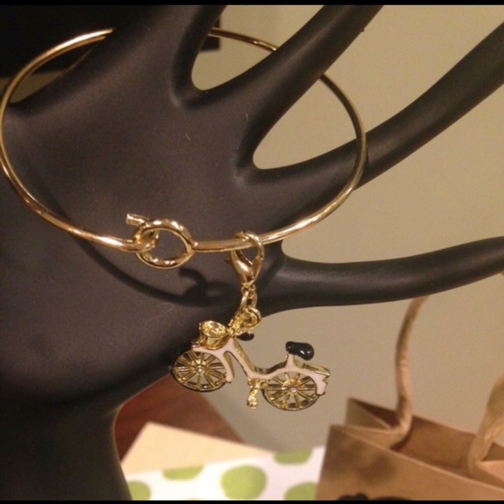 Bundle for @christenad1